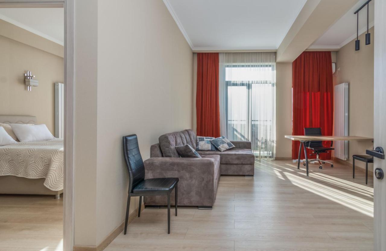 Hotel Alexandria Saguramo Extérieur photo