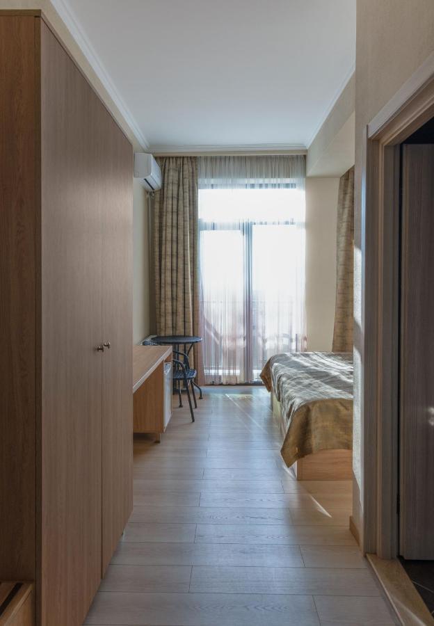 Hotel Alexandria Saguramo Extérieur photo