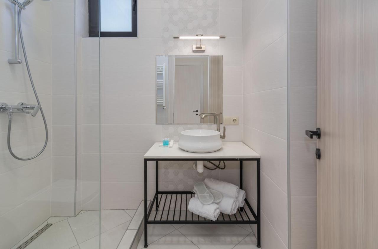 Hotel Alexandria Saguramo Extérieur photo