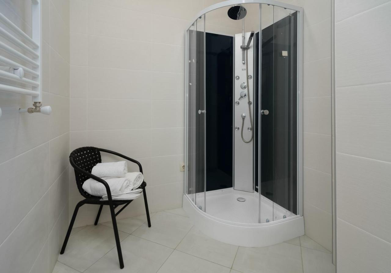 Hotel Alexandria Saguramo Extérieur photo