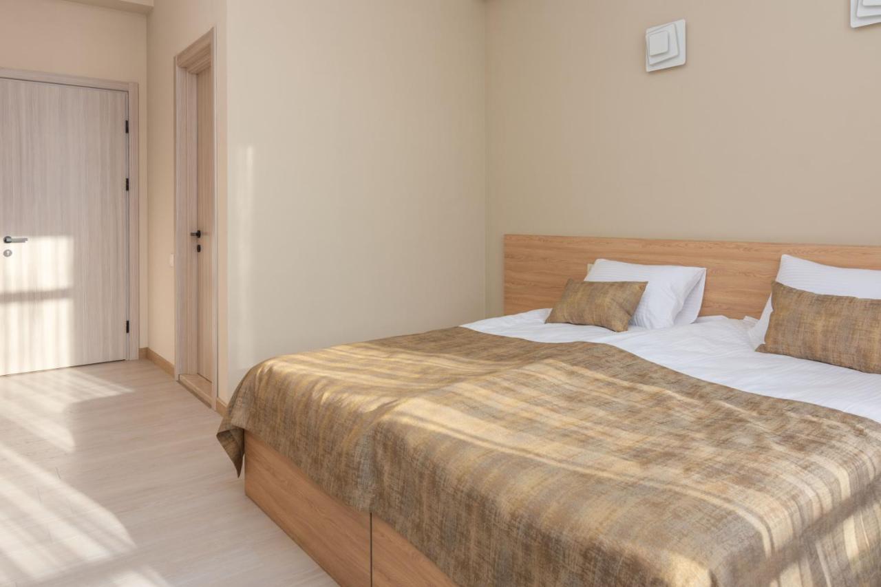 Hotel Alexandria Saguramo Extérieur photo